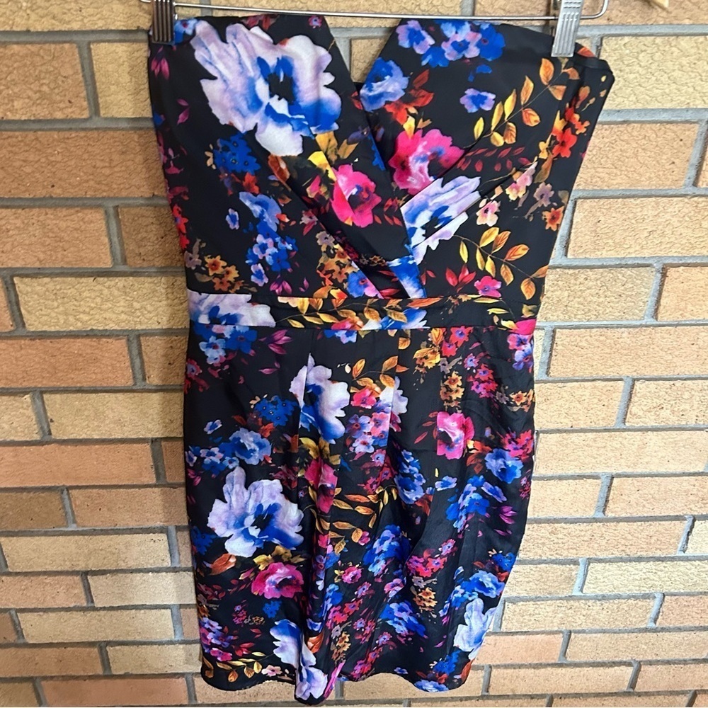 NWT Yumi Kim Women’s Black Floral Strapless Mini Wrap Dress Size Small